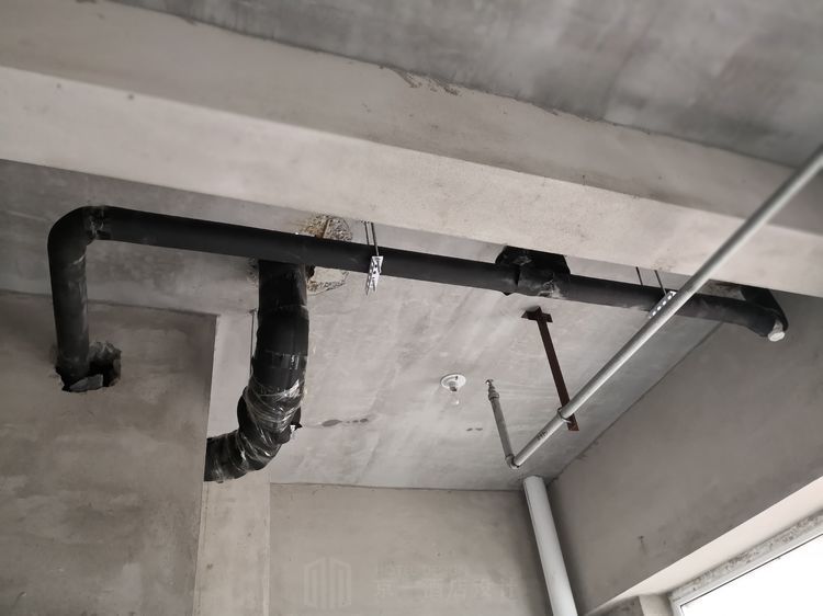 酒店卫生间装修施工现场图片